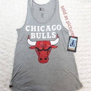 NBA 4HER BY UNK  CHICAGO BULLS TANK TOP ISZE SMALL